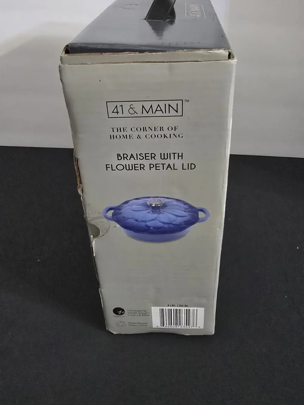 41 & Main Blue Braiser with Flower Petal Lid